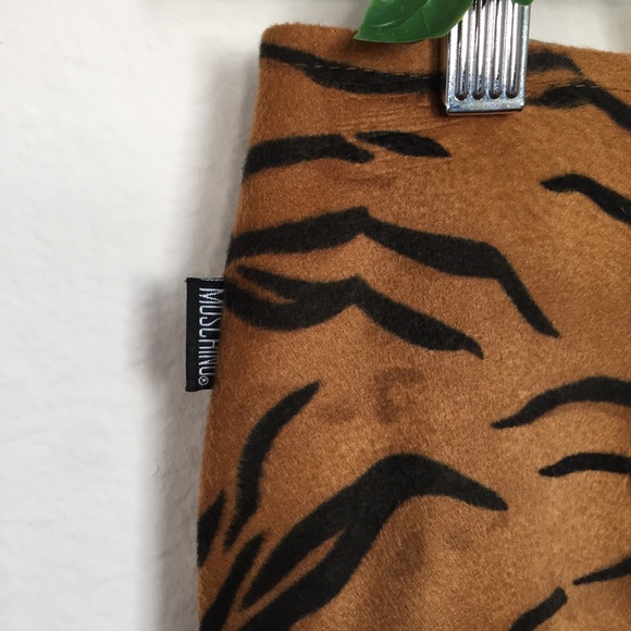 Moschino • Vintage Couture Tiger Print Mini Skirt - Picture 2 of 8